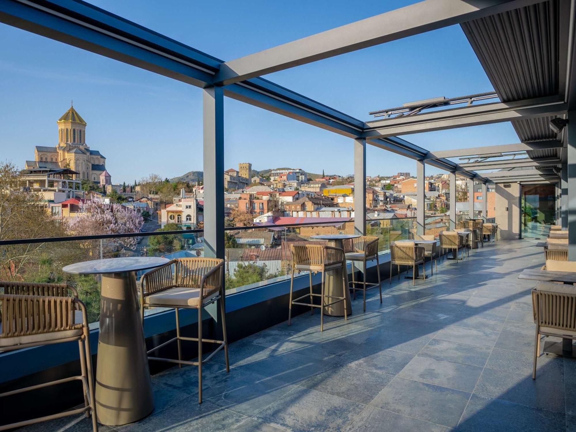 Novotel Tbilisi Center Екстер'єр фото