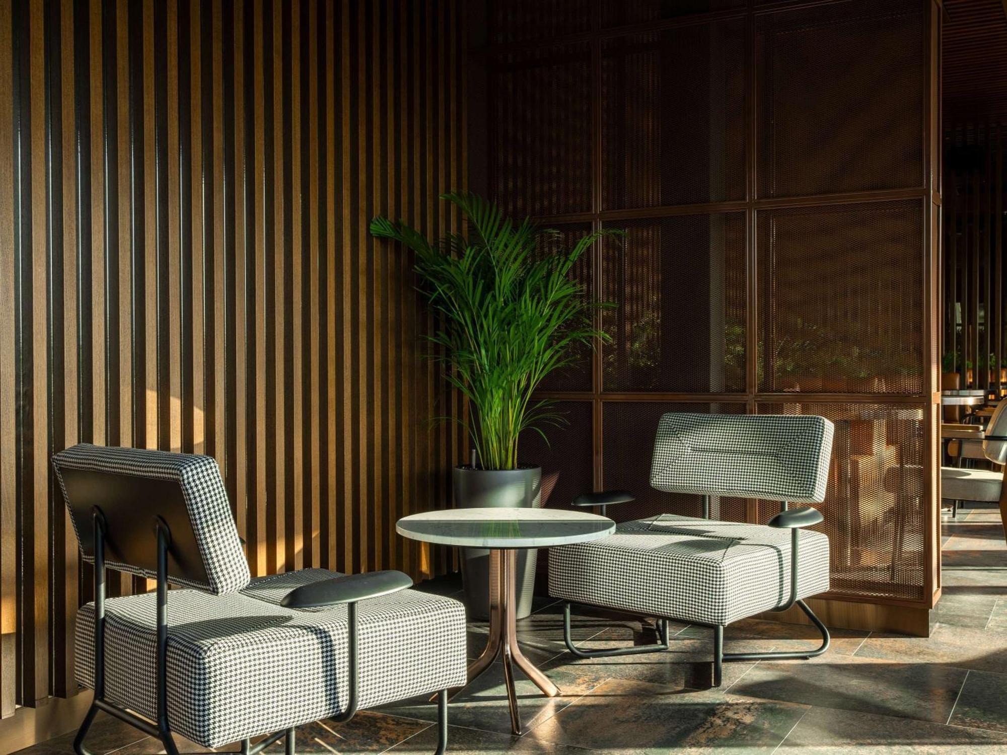 Novotel Tbilisi Center Екстер'єр фото