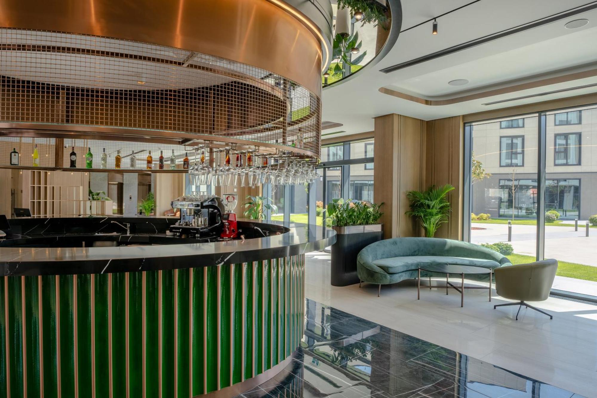 Novotel Tbilisi Center Екстер'єр фото